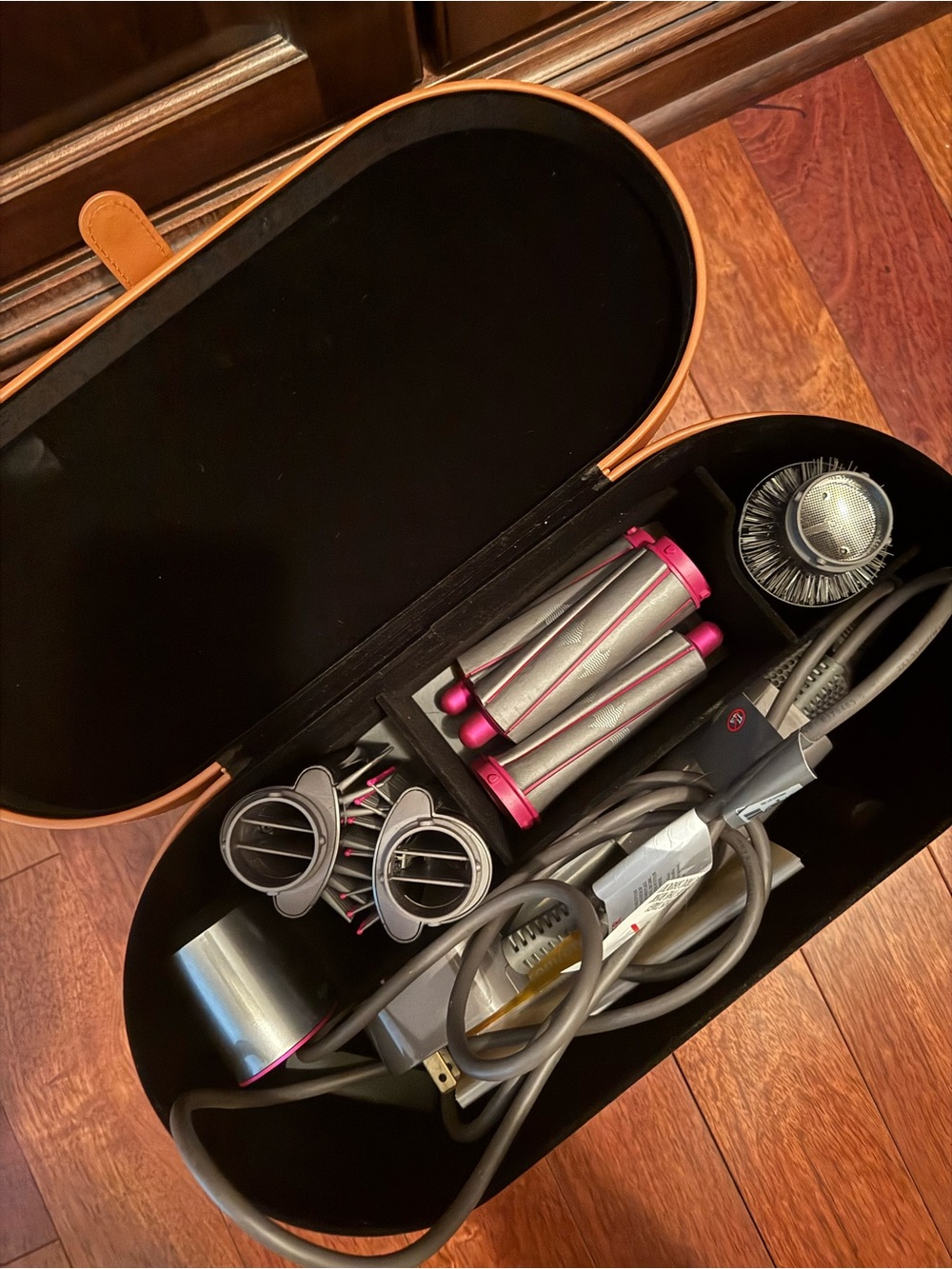 Dyson Airwrap silver & pink